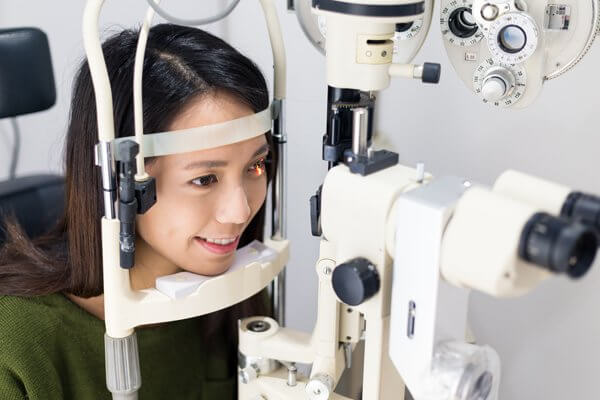 Eye Exam at C Fast Optometry in Seattle, WA
